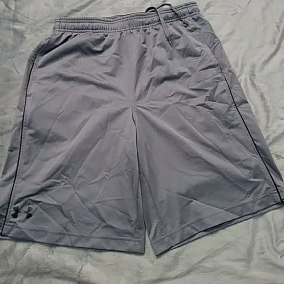 white under armour shorts mens